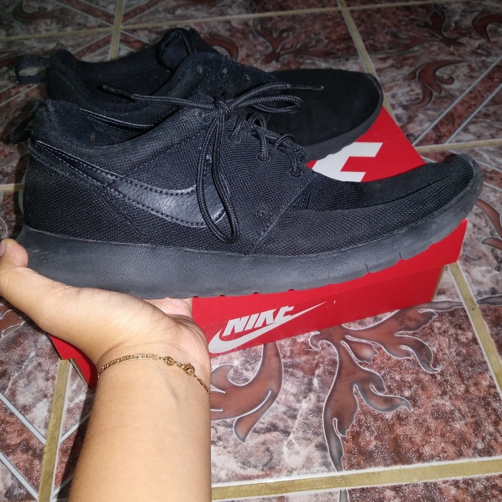 NIKE ROSHE RUNS❤ - Picture 2 of 5